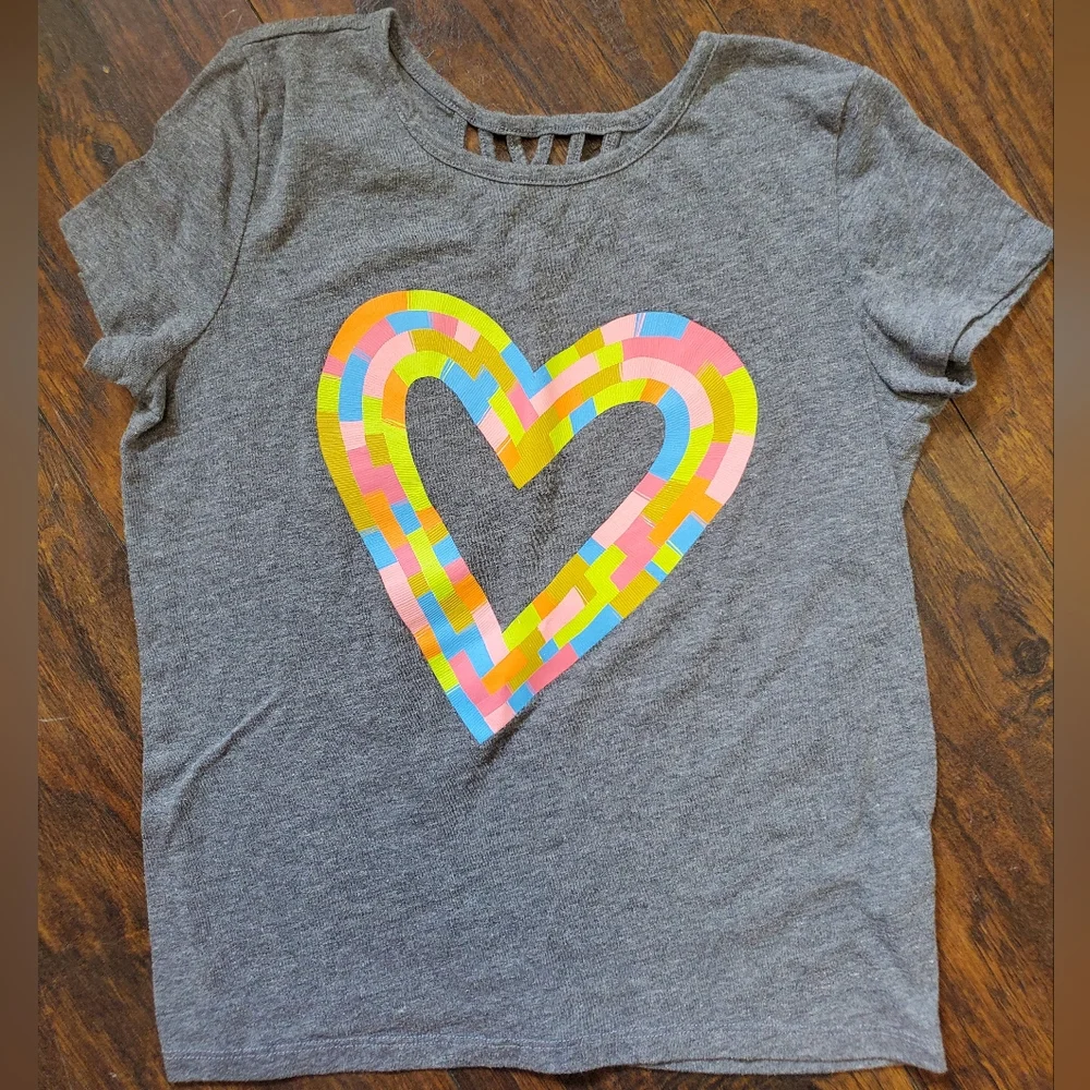 ✨️BUNDLE - set of 4 shirts!✨️Old Navy Short Sleeve Tees - 1 NWT